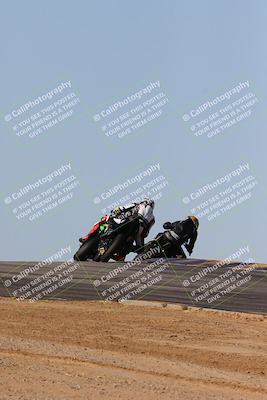 media/Feb-06-2025-Racers Edge (Thu) [[c17ed6f7b1]]/2-B Group/Session 4 End (Turn 10 Backside)/